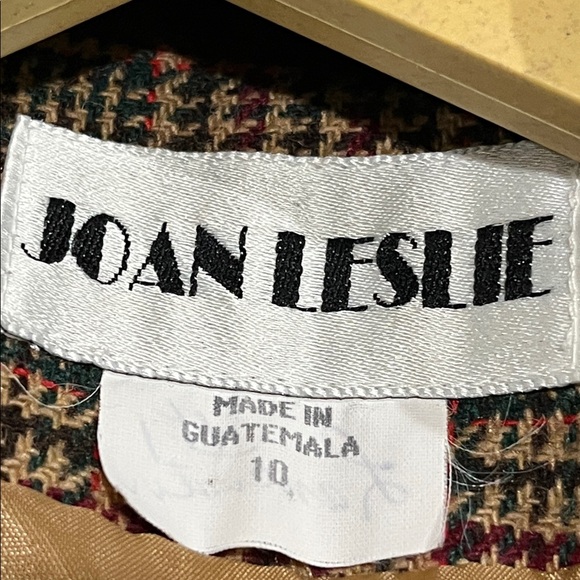 VINTAGE JOAN LESLIE  WOOL BLEND Plaid Blazer with Brown Velvet Collar, SIZE 10 - Picture 8 of 10